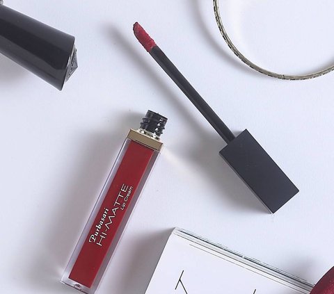 Cara Memilih Lipstik yang Tahan Lama dan Cocok untuk Warna Kulit