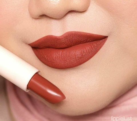 How to Choose Long-lasting and Suitable Lipstick for Your Skin Tone