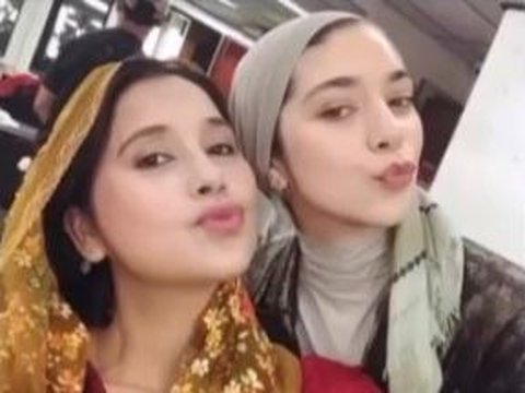 Sama-sama Cantik, ini Potret Kebersamaan Ayu Azhari dan Putrinya Isabel yang Parasnya Mirip Banget