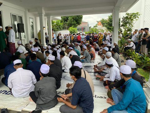 Ribuan Pelayat Padati Rumah Habib Hasan bin Jafar Assegaf, Ada Anies Baswedan