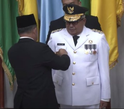 Bustami Hamzah Resmi Jabat Pj Gubernur Aceh, Gantikan Achmad Marzuki