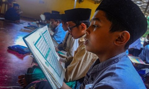 FOTO: Meningkatkan Keimanan Santri di Bulan Ramadan, Ponpes Modern Daarut Tarqiyah Primago Gelar Tadarus Alquran Massal