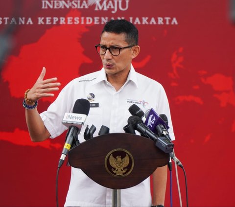 Sandiaga menyebut harga tiket transportasi biasanya akan melonjak saat mendekati hari Lebaran.