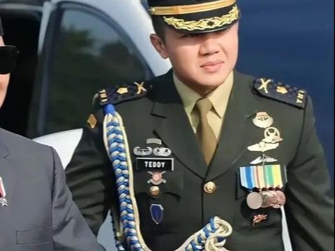 Kemenhan Sebut Mayor Teddy Masih Jadi Ajudan Prabowo