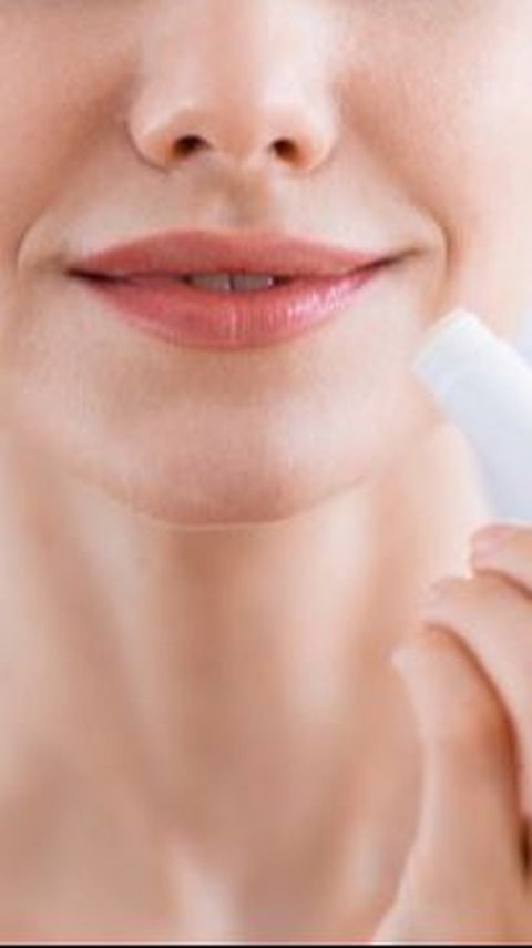 <b>Mengecek Bahan yang Terkandung dalam Lipstik</b>