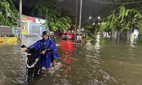 Penjelasan BMKG Banjir Kepung Kota Semarang Masuk Kategori Cuaca Ekstrem