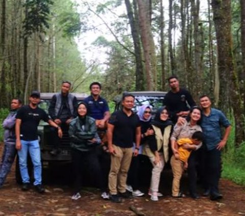 Momen Keseruan Mayjen Kunto Arief Bersama Istri Sebelum Ramadan, Main Mobil Offroad di Cikole Bandung