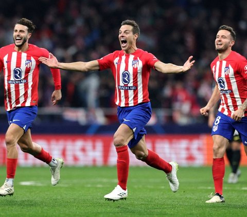 Atletico Madrid memastikan diri lolos ke babak perempat final atau 8 besar Liga Champions 2023/2024. Tim berjuluk Los Rojiblancos itu berhasil mengalahkan Inter Milan secara dramatis lewat adu penalti dalam leg kedua babak 16 besar Liga Champions di Stadion Metropolitano, Madrid, Spanyol, Kamis (14/3/2024). REUTERS/Violeta Santos Moura 