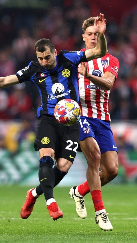 Atletico langsung tampil agresif sejak awal laga. Mereka berupaya mengejar ketinggalan agregat gol setelah kalah 0-1 pada leg pertama. REUTERS/Violeta Santos Moura