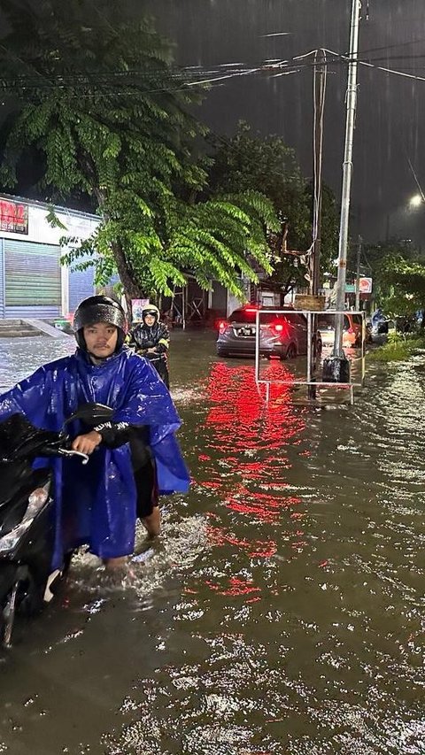 Selain Banjir, Kota Semarang Dilanda 10 Kali Tanah Longsor