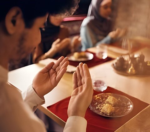 Reading Prayer for Breaking Fast Alone and Together and the Right Time to Practice it