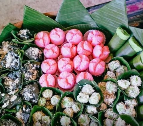 Ngabuburit Seru di Desa Wisata Gunungsari Madiun, Belajar Menulis di Atas Daun Lontar hingga Menikmati Jajanan Tradisional