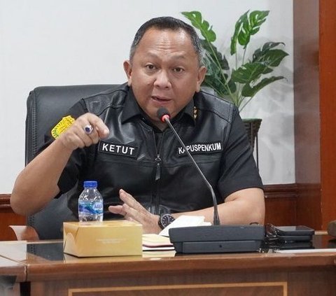 Kejagung Periksa 4 Pejabat Bea Cukai Riau Terkait Korupsi Impor Gula di PT SMIP