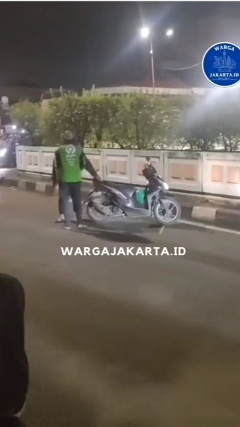 Viral Video 2 Ojol Adu Jotos di Jalanan Pasar Minggu, Ini Penjelasan Polisi