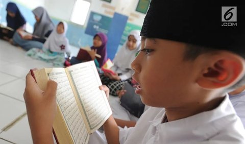 Membaca Al-Qur'an sebagai Kebiasaan Anak-Anak Betawi