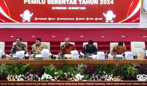 Ketua KPU RI Hasyim Asy'ari menjelaskan, jumlah penggunaan surat suara pemilu presiden dan wakil presiden sudah cocok dengan jumlah pemilih yang hadir ke TPS serta jumlah suara sah dan tidak sah, yakni sebanyak 3.128.346 lembar.