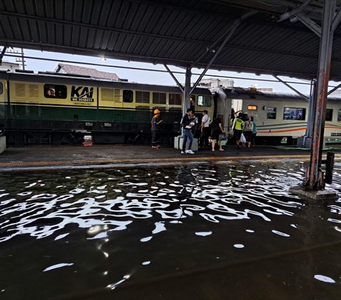 Semarang Banjir, Wali Kota Minta Maaf ke Masyarakat: Harusnya Puasa Bisa Ibadah dengan Khusyuk