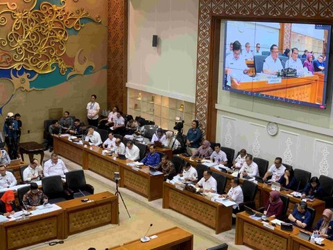 Revisi UU Pilkada, Komisi II DPR Buka Peluang Perpanjang Masa Jabatan Pj Kepala Daerah hingga Februari 2025