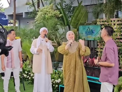 Potret Reza Artamevia Tampil Berhijab Bikin Pangling, Minta Didoakan Agar Istiqomah