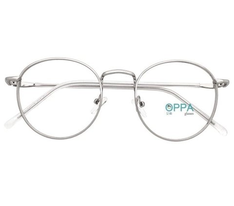 Rekomendasi Merek Kacamata yang Cocok untuk Wajah Bulat di 2024