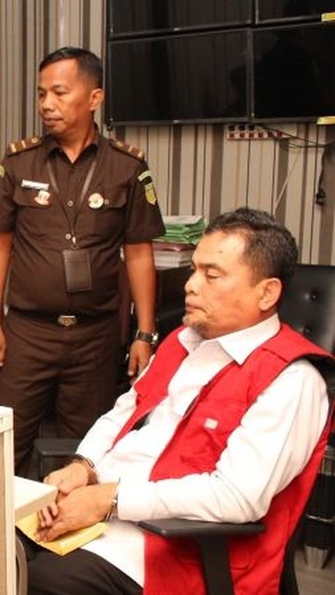 Kadis Kesehatan Sumut Ditahan Tim Penyidik Terkait Perkara Korupsi APD Covid-19 Tahun 2020