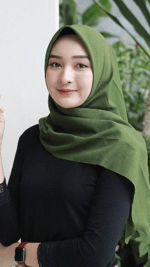 6. Hijab Olive: Ketenangan yang Segar