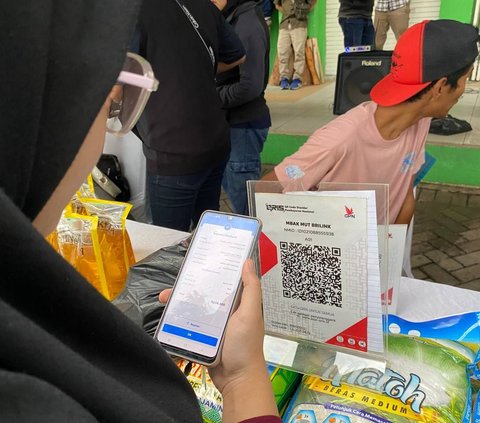 Serunya Ngabuburit di Pasar Ramadan BRI Bojonegoro, Berburu Sembako Murah Dapat Bonus Takjil