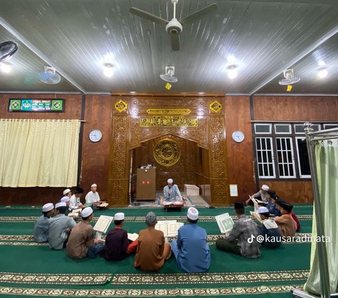 Sempat Viral karena Jemaahnya Naik Perahu untuk ke Masjid, Ini Potret Masjid di Jambi saat Tidak Banjir