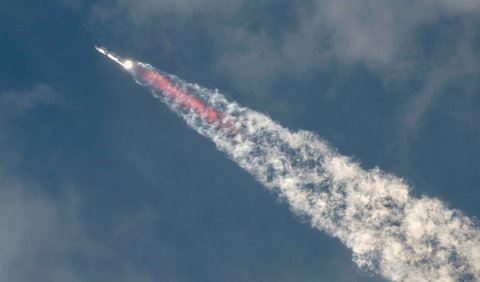 Dua uji terbang sebelumnya berujung pada kegagalan. Masing-masing roket Starship meledak sesaat setelah diluncurkan.