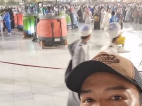 Gercepnya Petugas Kebersihan di Masjidil Haram, Sat Set Bertugas Area Langsung Bersih Usai Waktu Berbuka Puasa