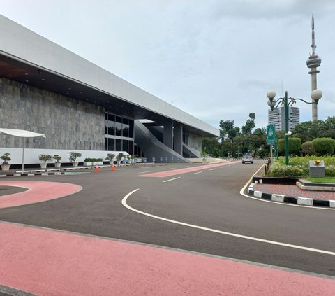 Potret Kondisi Sepinya Gedung DPR Saat Bulan Ramadan