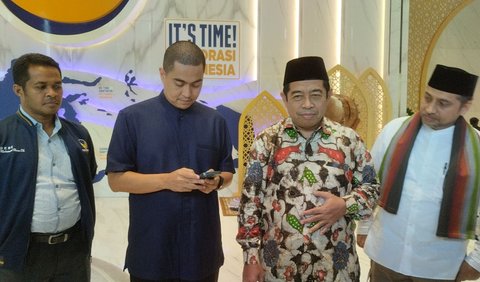 Oleh sebab itu, kata Hasanuddin, tidak ada keraguan PKB untuk mendorong usulan PKS itu. Terlebih, Hasanuddin bilang PKB juga tegas menolak gubernur dan wakil gubernur Jakarta usai tak jadi ibu kota ditunjuk dan diangkat oleh presiden.<br>
