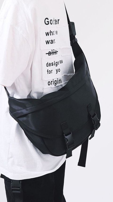 4. Messenger Bag