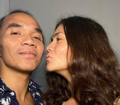 22 Tahun Menikah, Potret Kaka Slank dan Istri Cantiknya yang Selalu Harmonis Namun Jarang Tersorot