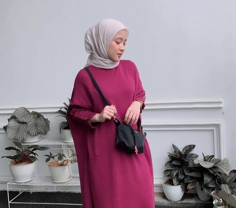 Potret OOTD Simple ala Nissa Sabyan yang Menawan, Bisa Jadi Inspirasi Untuk Acara Bukber Bareng Bestie