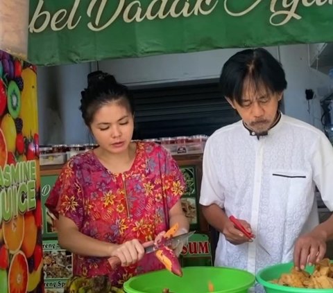 Laris Manis, Epy Kusnandar Pemeran Preman Pensiun dan Istri Jualan Takjil di Bazar Ramadan