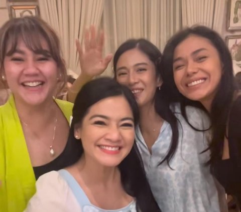 Potret Genk AADC Berkumpul di Ultah Dian Sastro, Netizen 'Cantik Versi Masing-masing, Pokoknya Paripurna'