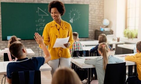 Hasil Survei: Ternyata Gaji Lulusan Pendidikan Paling Kecil, Ini Alasannya