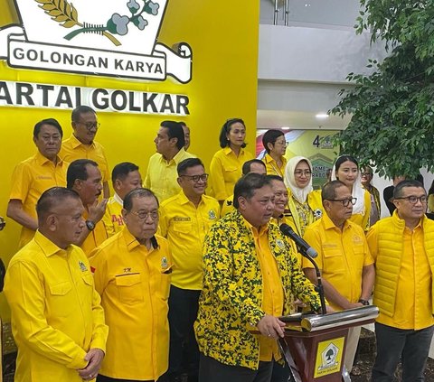 Bukan Jokowi dan Gibran, DPD Golkar DKI Jakarta Dukung Airlangga Jadi Ketum Lagi