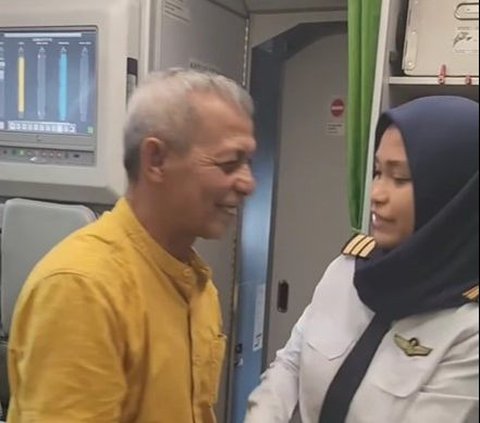 So Touching, Pilot Uploads the First Moment of Flying an Aircraft with His Father Onboard