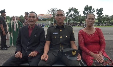 Kisah Pemuda Penyadap Karet Berhasil jadi TNI, Bangga Bisa Angkat Derajat Ortu yang Seorang Petani