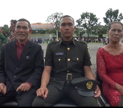 Kisah Pemuda Penyadap Karet Berhasil jadi TNI, Bangga Bisa Angkat Derajat Ortu yang Seorang Petani