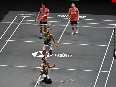 FOTO: Momen Pasangan Indonesia Fajar/Rian Raih Juara All England 2024 usai Menghajar Malaysia Dua Gim Langsung