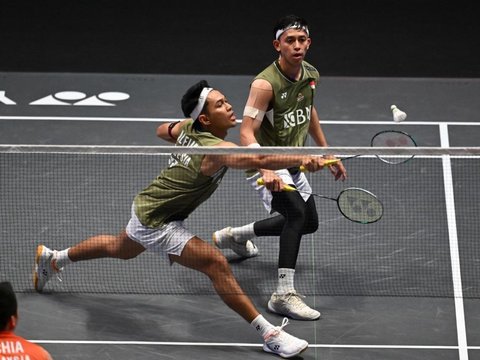 FOTO: Momen Pasangan Indonesia Fajar/Rian Raih Juara All England 2024 usai Menghajar Malaysia Dua Gim Langsung