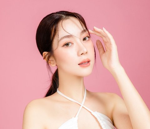 Rahasia Makeup Glowing dan Tahan Lama Publik Figur Korea