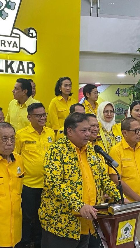 Santer Isu Gibran Jadi Ketum Golkar, MKGR: Minimal Lima Tahun Jadi Kader