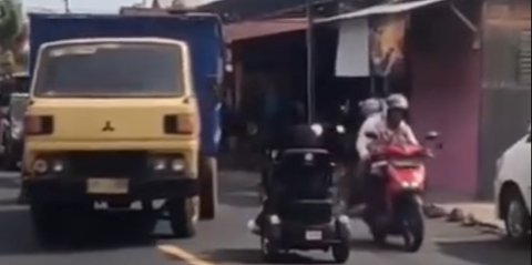 Buat Geram, Aksi Ibu Pengendara Motor Roda Tiga Lawan Arus Ini Viral