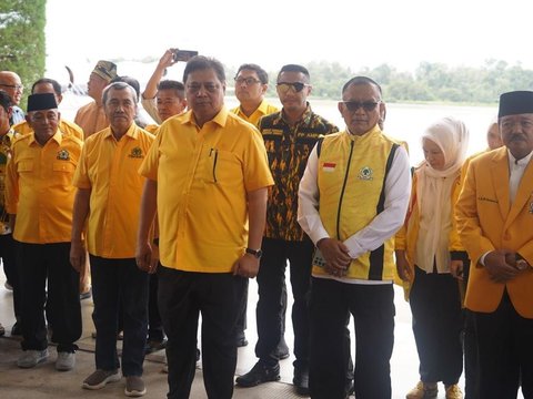 Santer Isu Gibran Jadi Ketum Golkar, MKGR: Minimal Lima Tahun Jadi Kader