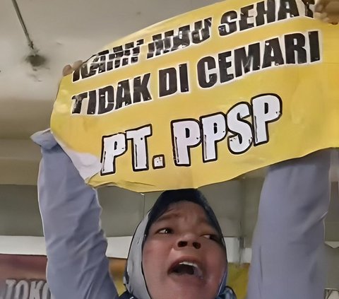 Paspampres Klarifikasi Disebut Rebut Spanduk Milik Emak-Emak yang Protes ke Jokowi