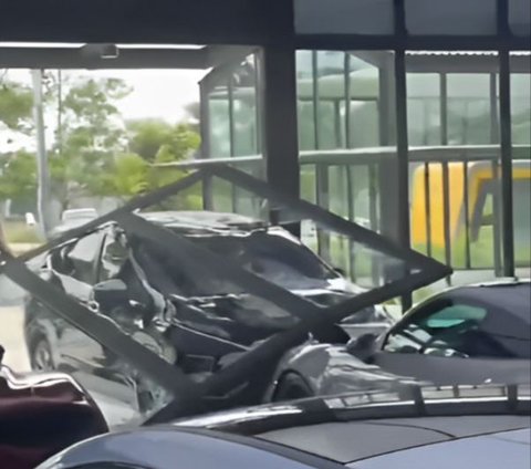 Belum Ada Kesepakatan Damai, Kasus Pengemudi Xpander Tabrak Porsche di Showroom Mewah PIK Masih Berlanjut